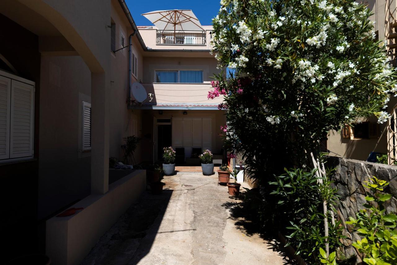 Duffys Apartment Zadar Exterior photo